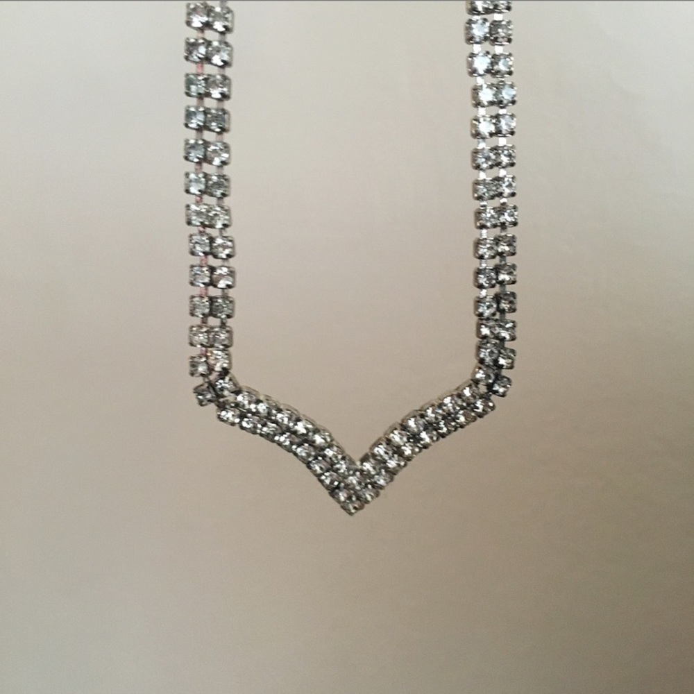 Arched Rhinestone Statement Necklace - Picture 2 of 2